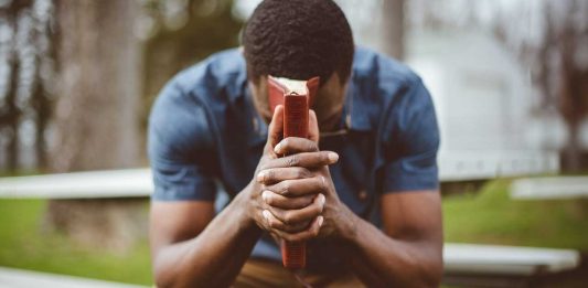 Caminho Quaresmal 2024: “Orai sem cessar” caminho quaresmal 2024 - capa